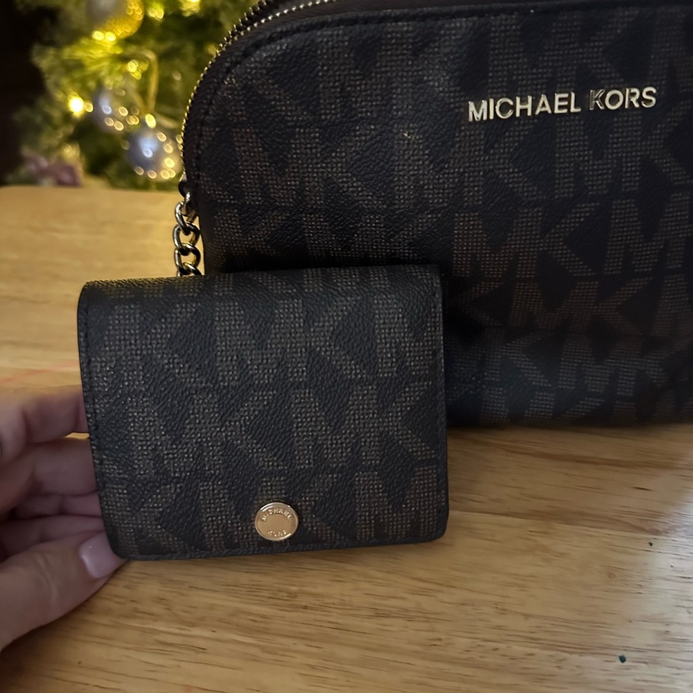 Michael Kors Crossbody with matching wallet